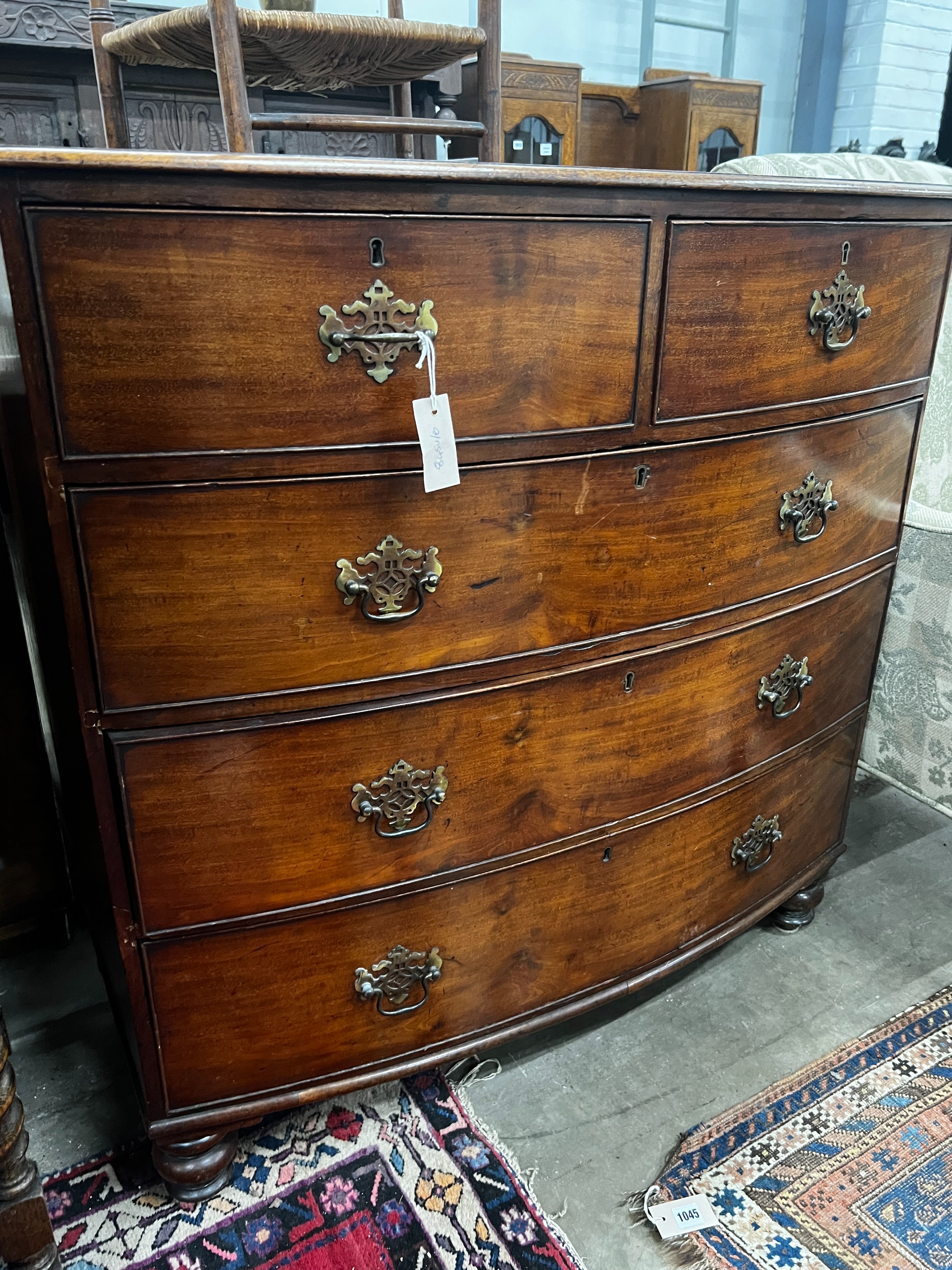 An early Victorian mahogany bow fronted chest of drawers, width 105cm, depth 53cm, height 105cm